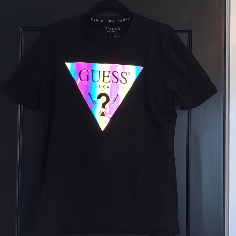GUESS T-SHIRT